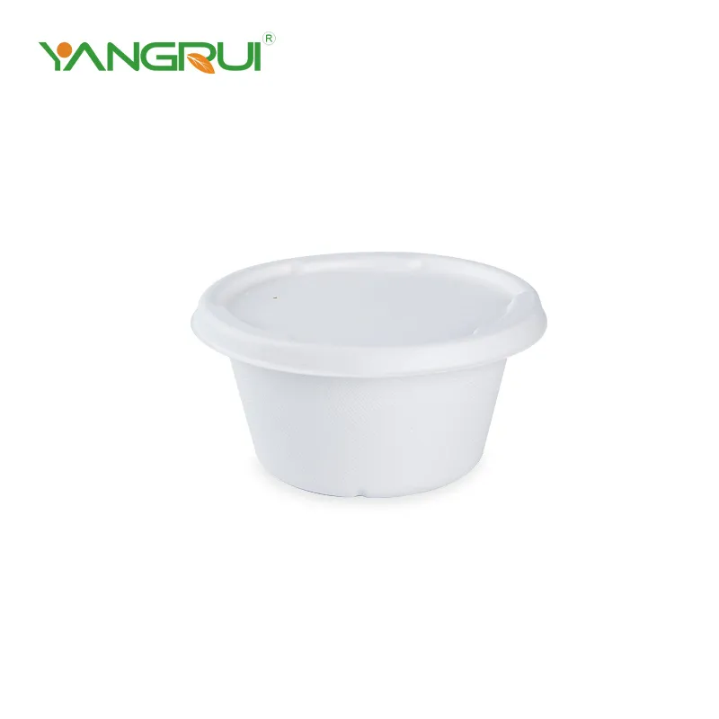 ढक्कन के साथ पेपर सूप के कटोरे